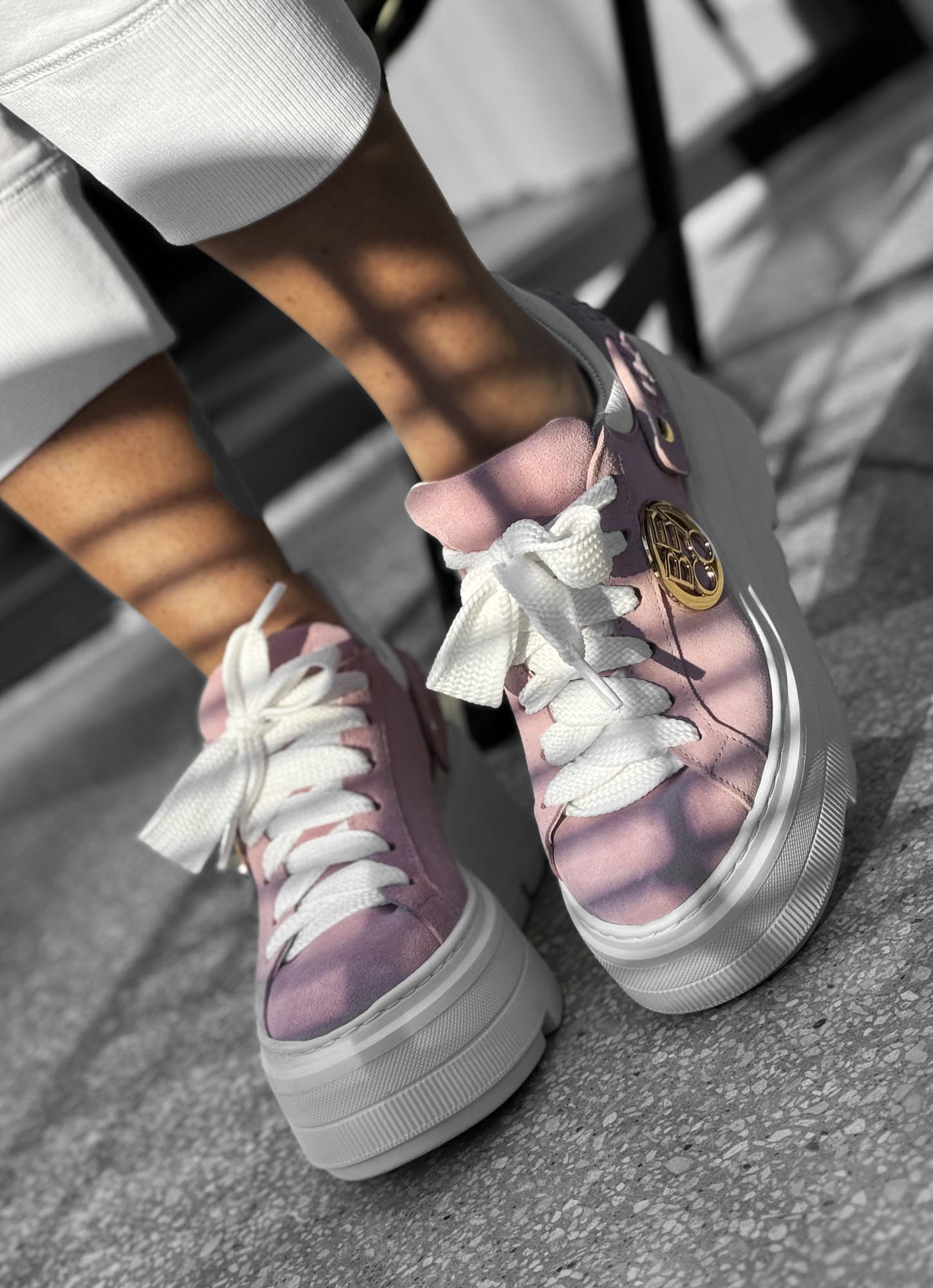 Skórzane sneakersy na grubej podeszwie sn61 róż zamsz Beyco - obrazek 4