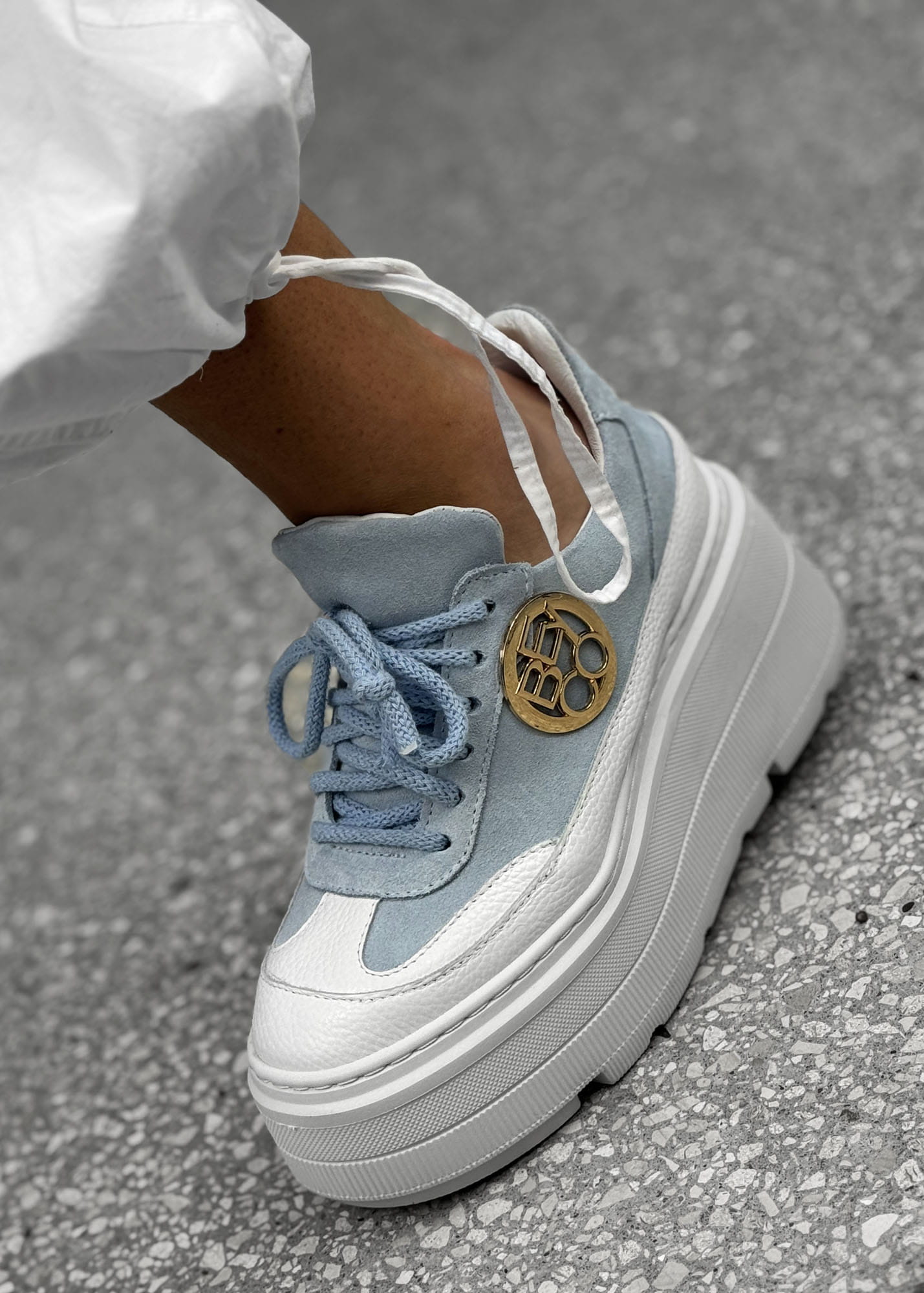 Skórzane sneakersy 24-4 baby blue Beyco - obrazek 2